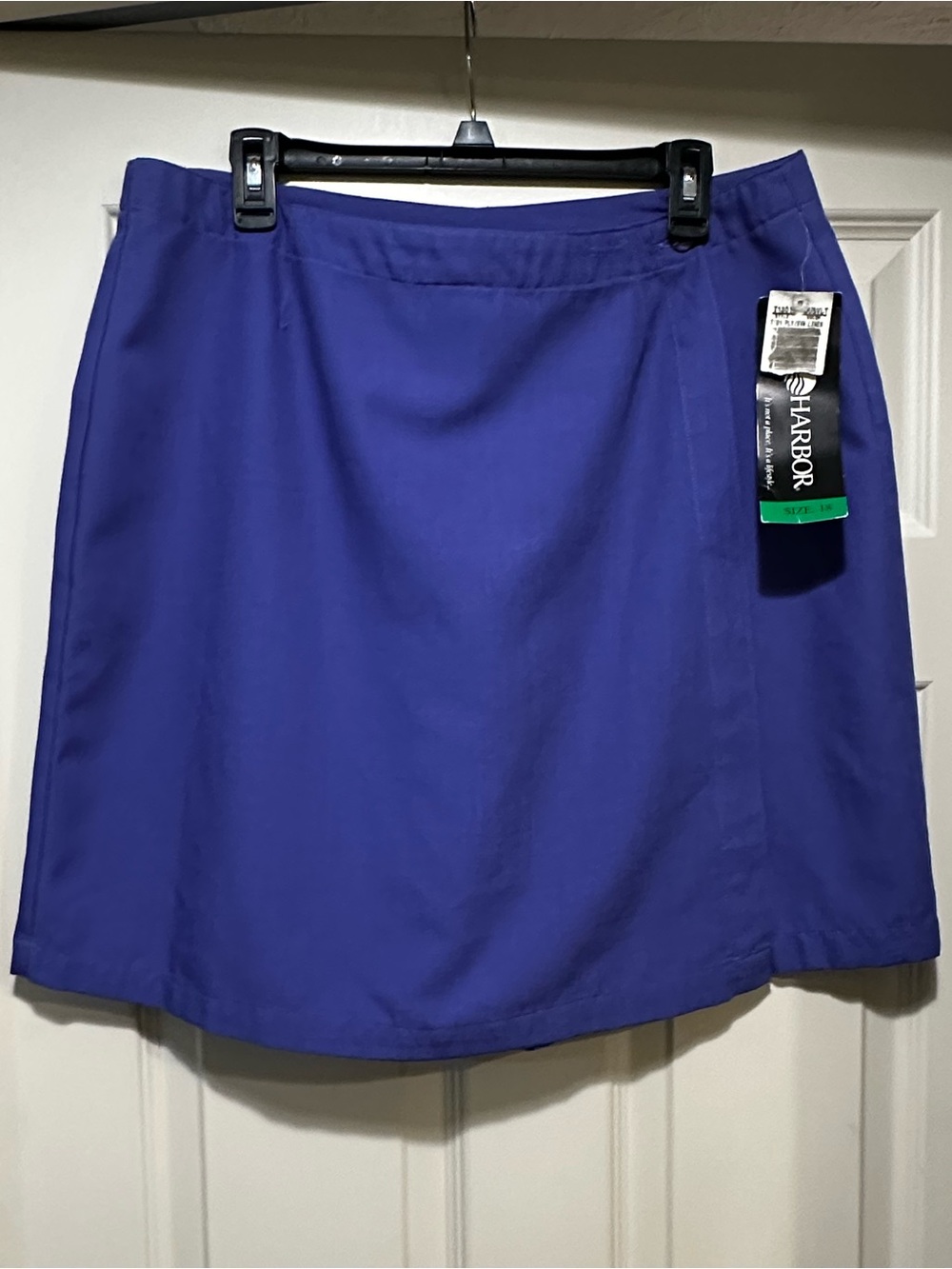 NWT Skort 18